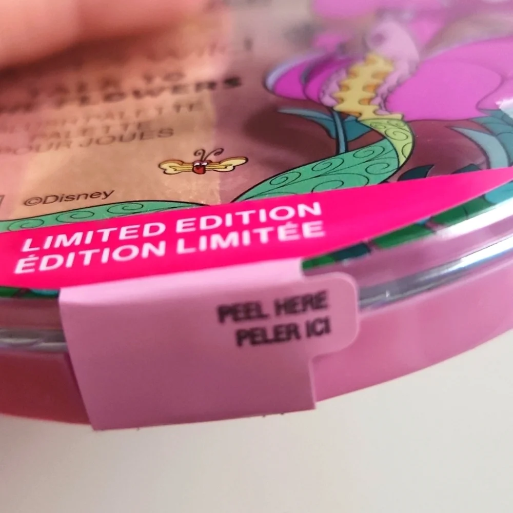 NEW! BLUSH PALETTE Wet n Wild Limitd Ed. Alice in Wonderland     Disney